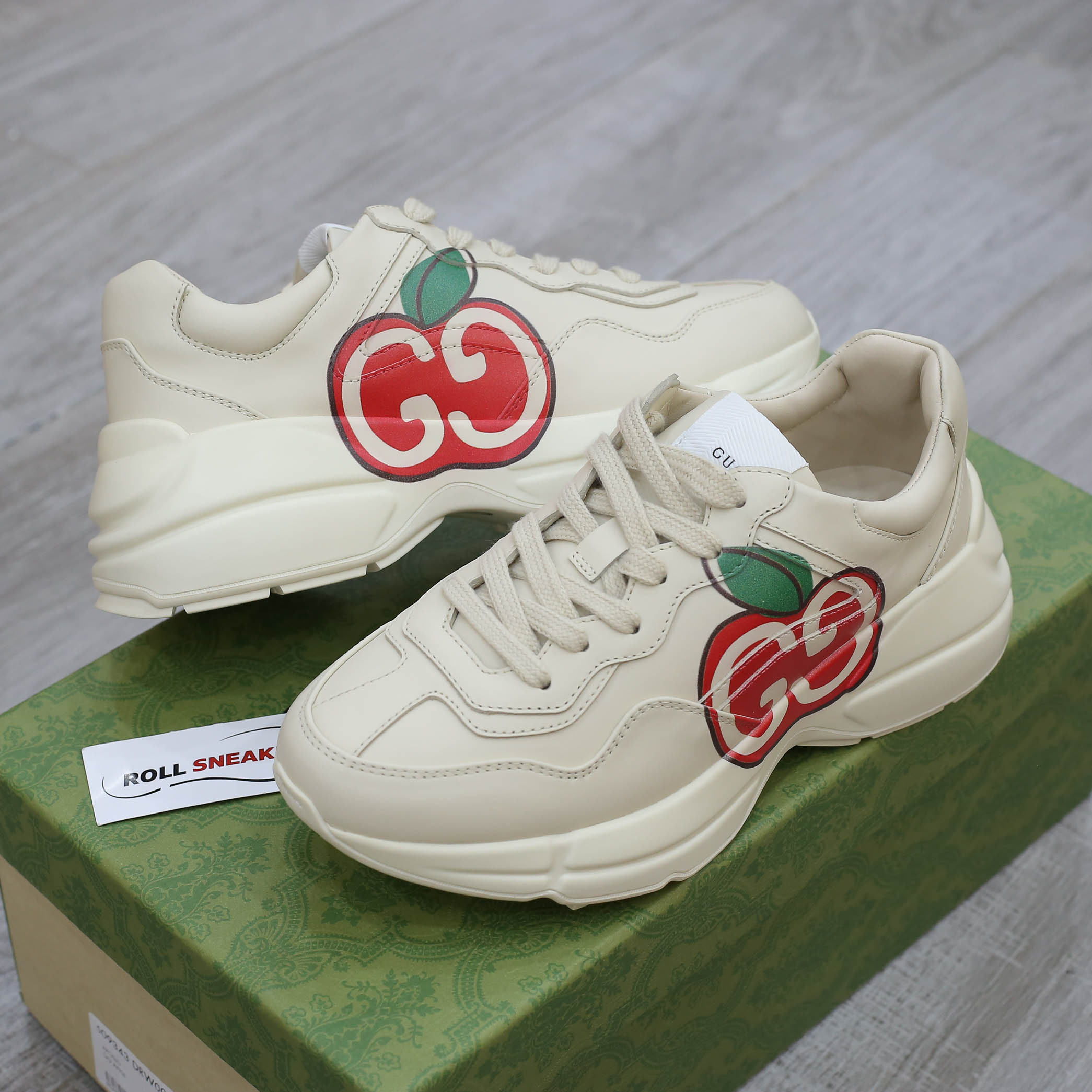 Giày Gucci GG Rhyton Apple sneaker