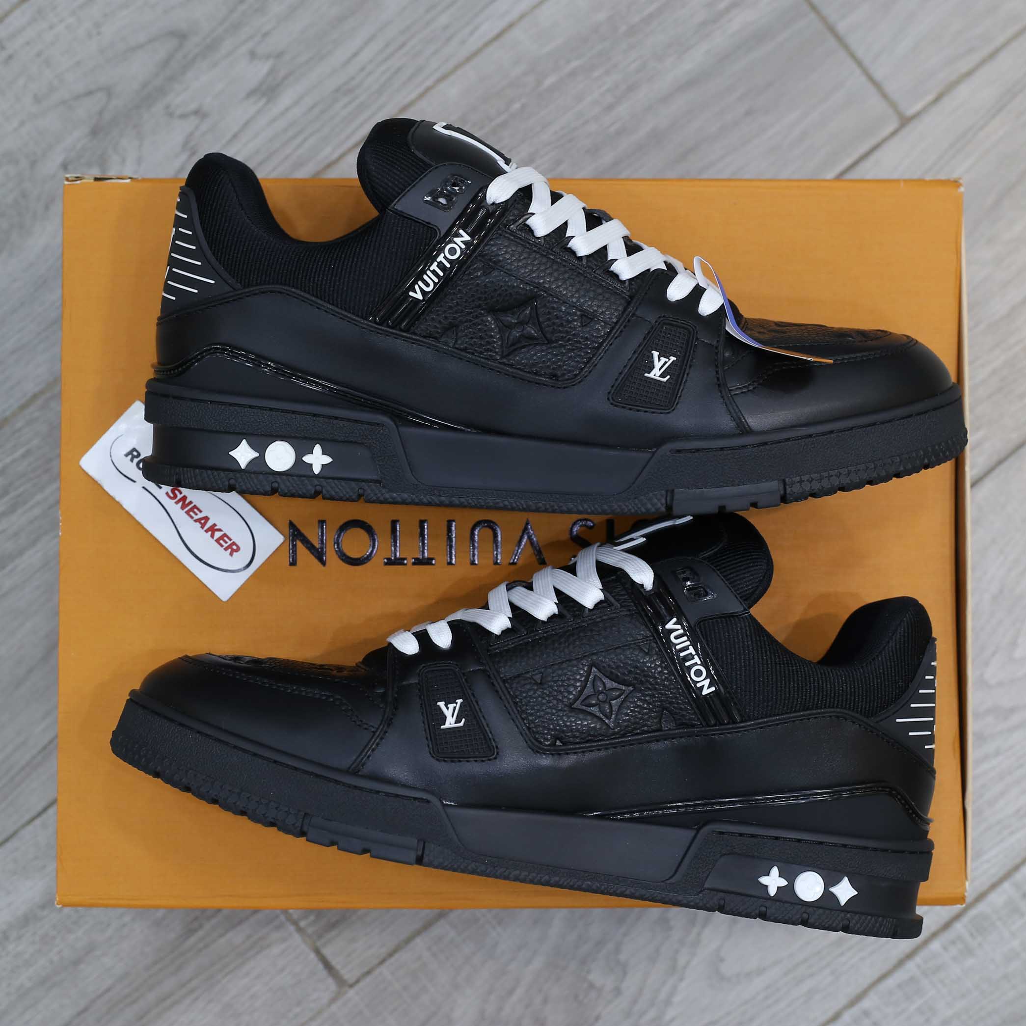 Giày Louis Vuitton LV Trainer Black Leather Monogram