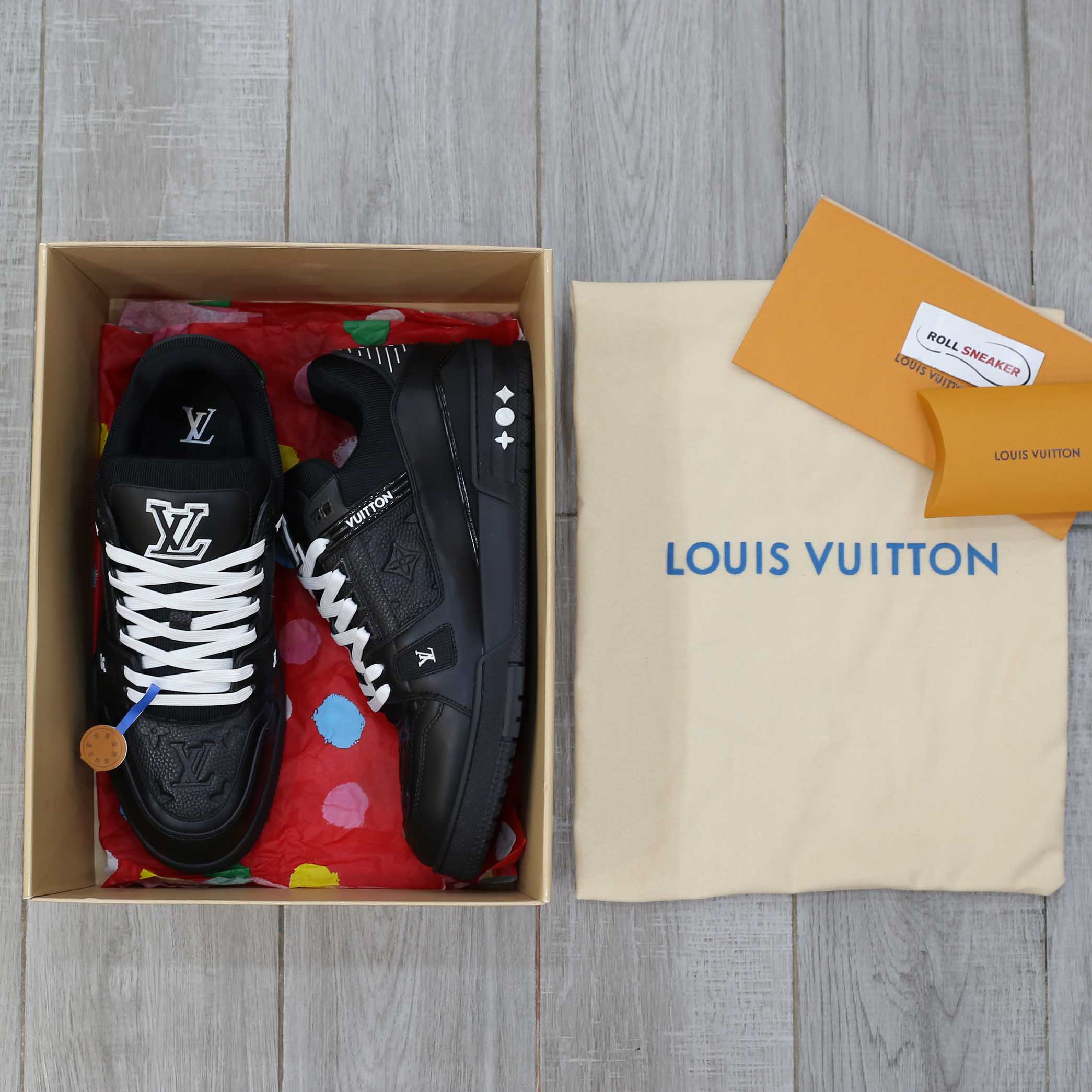 Giày Louis Vuitton LV Trainer Black Leather Monogram