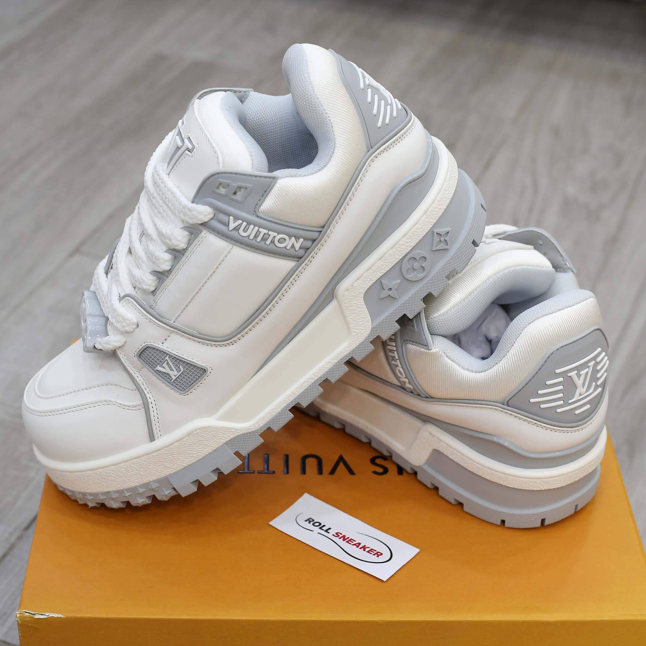 Giày Louis Vuitton LV Trainer Maxi White Grey