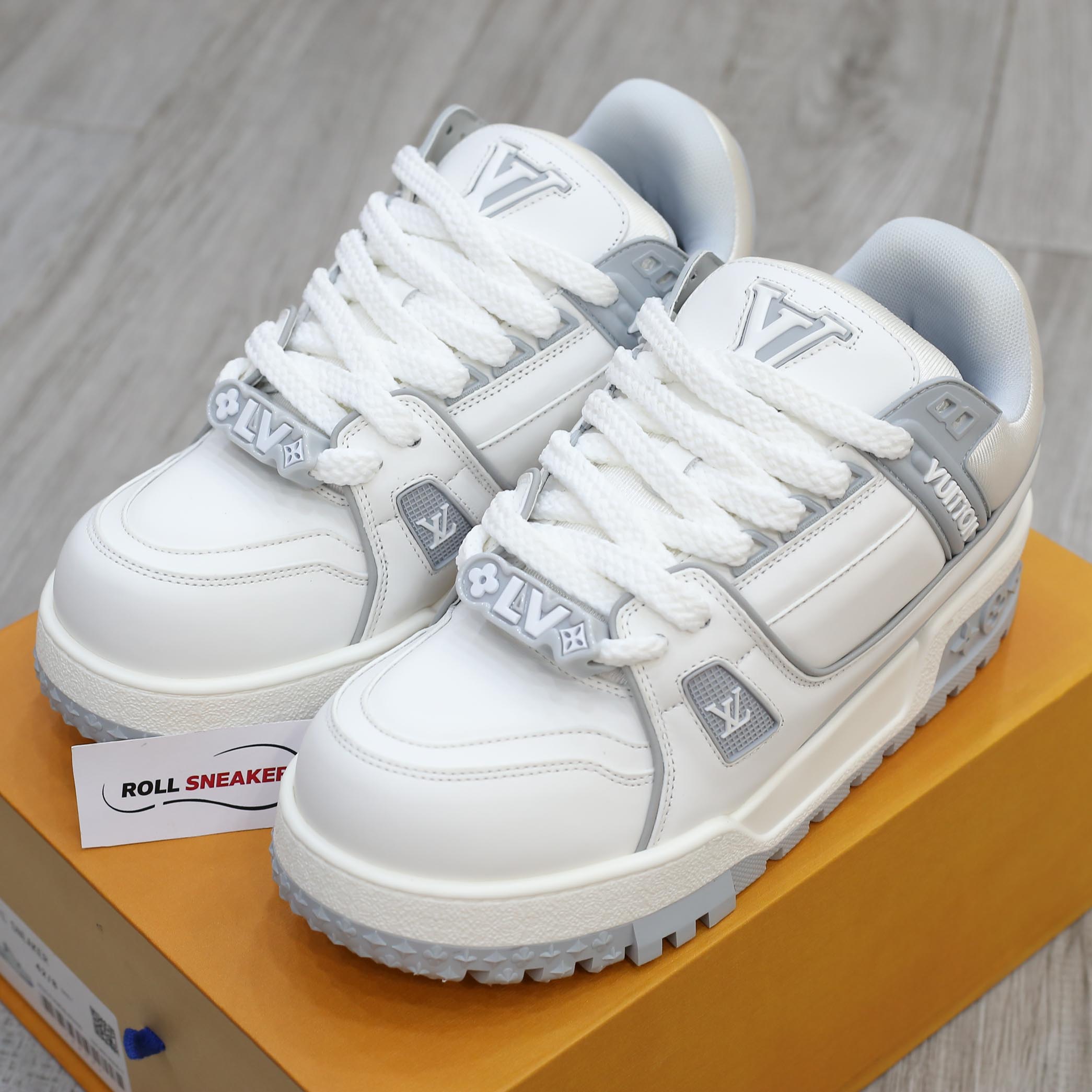 Giày Louis Vuitton LV Trainer Maxi White Grey