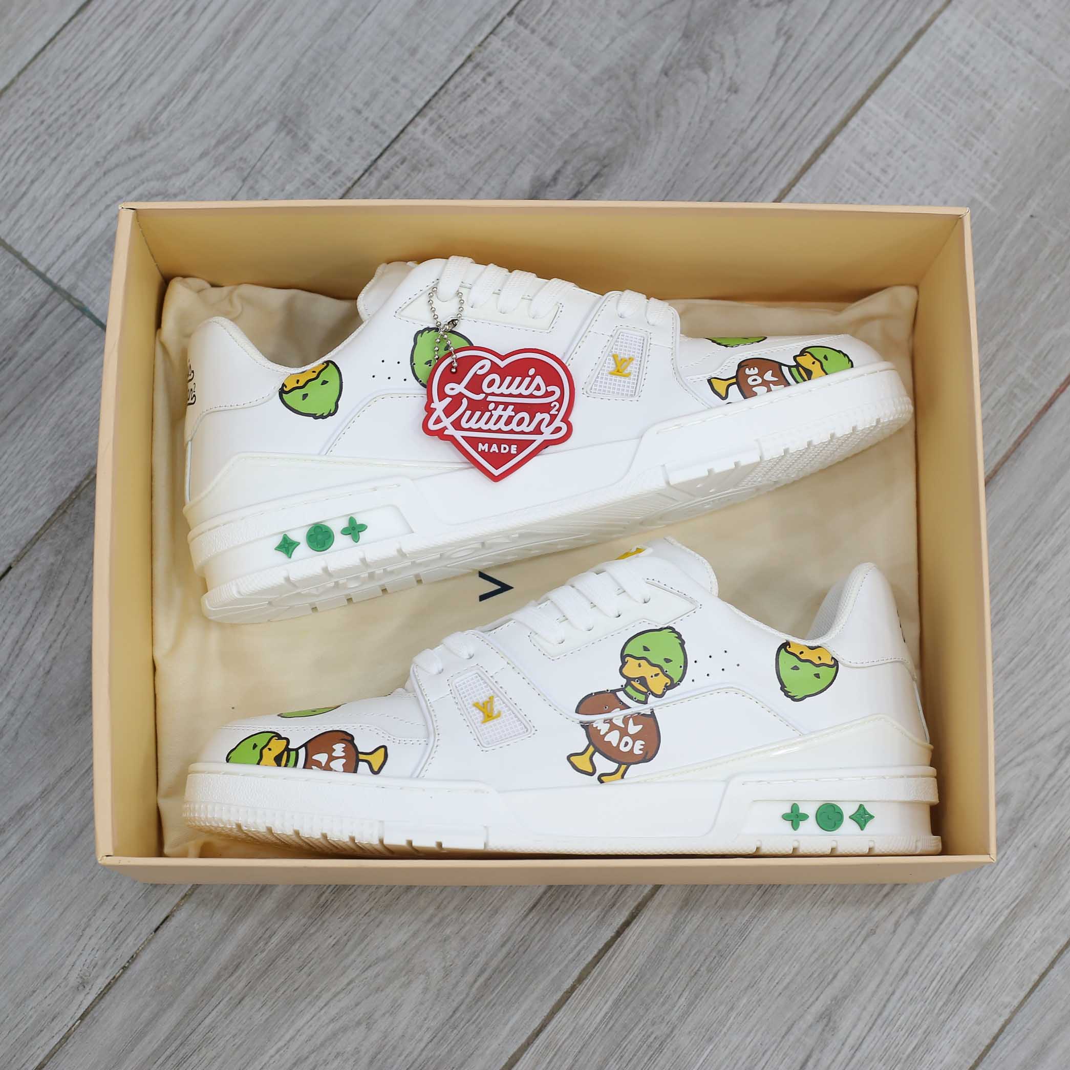 Giày Louis Vuitton LV Trainer x Nigo Duck