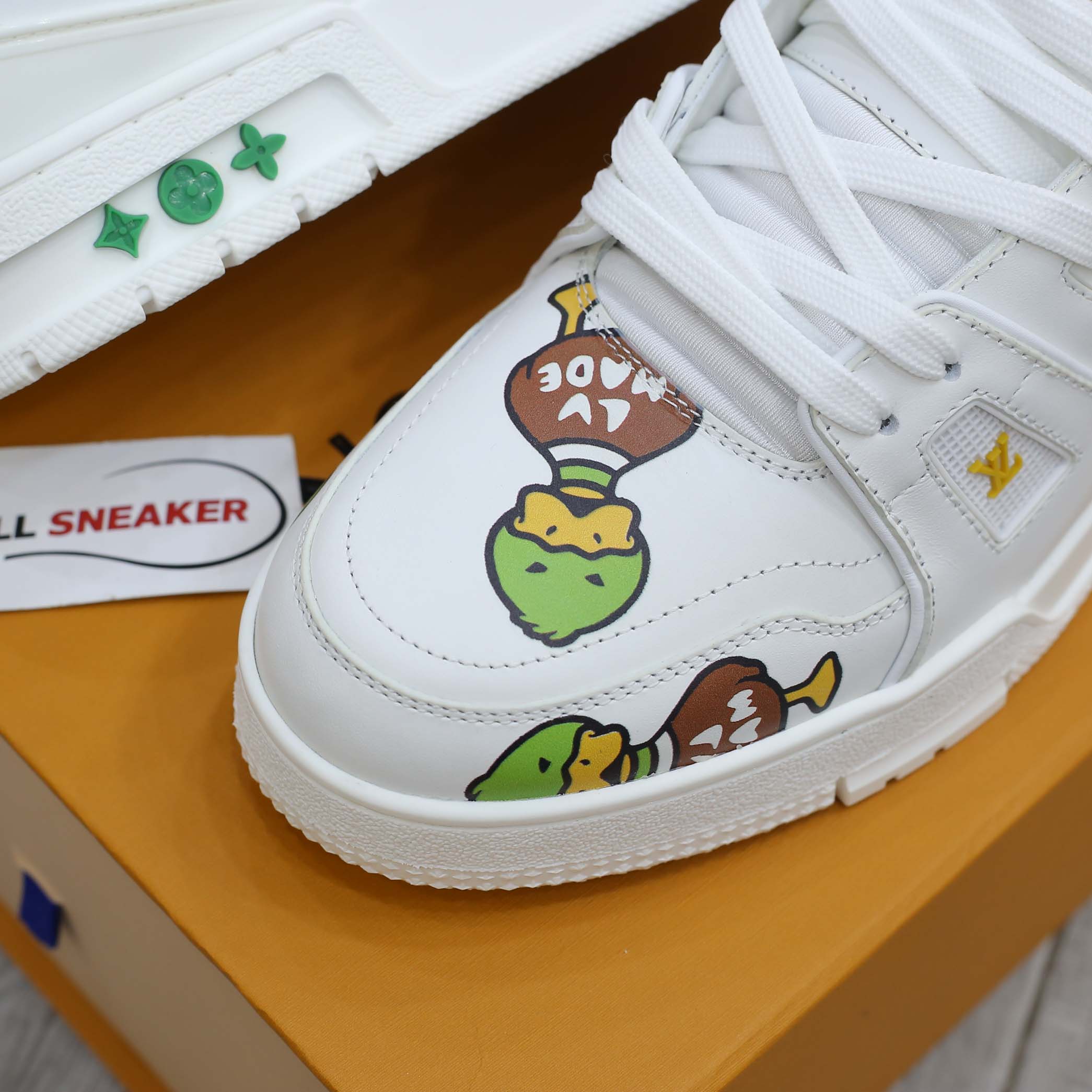 Giày Louis Vuitton LV Trainer x Nigo Duck