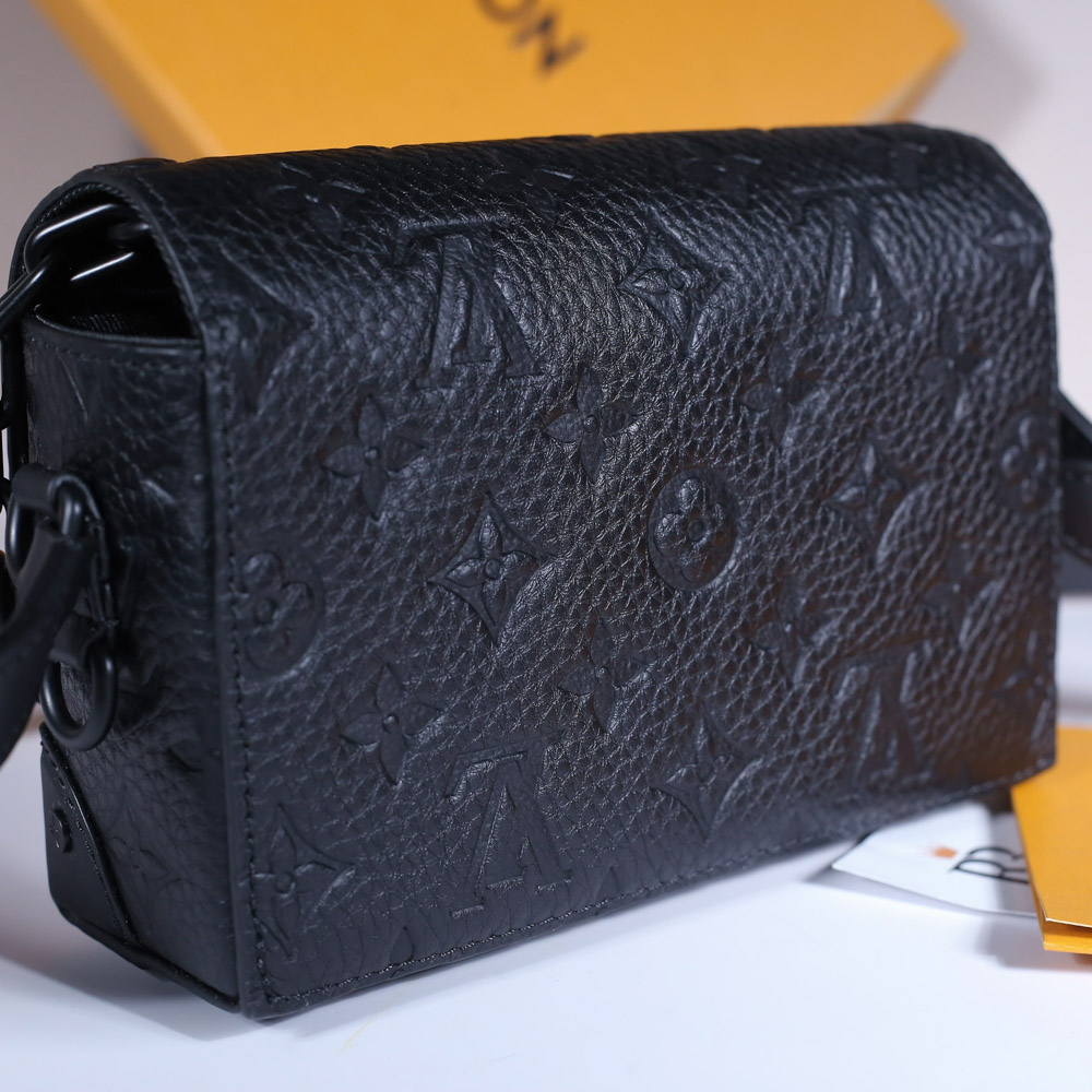 Túi Đeo Chéo Louis Vuitton LV Steamer Wearable Wallet Black
